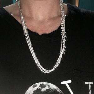 NWOT Beautiful & Unique Stella & Dot Necklace